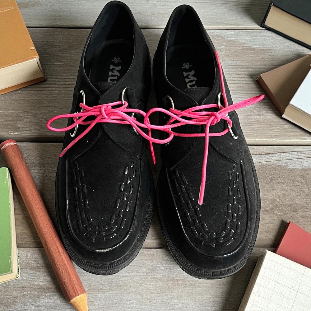 Mudd Black Suede Platform Loafers with Pink Laces, Women's Size 8.5